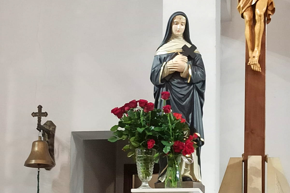 ee5defb8-ea6c-46fb-8f12-41973501634c-001